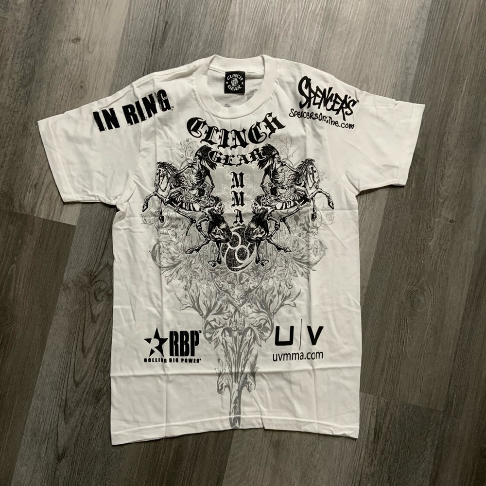 NEW! Size small men’s Dan Henderson Walkout shirt